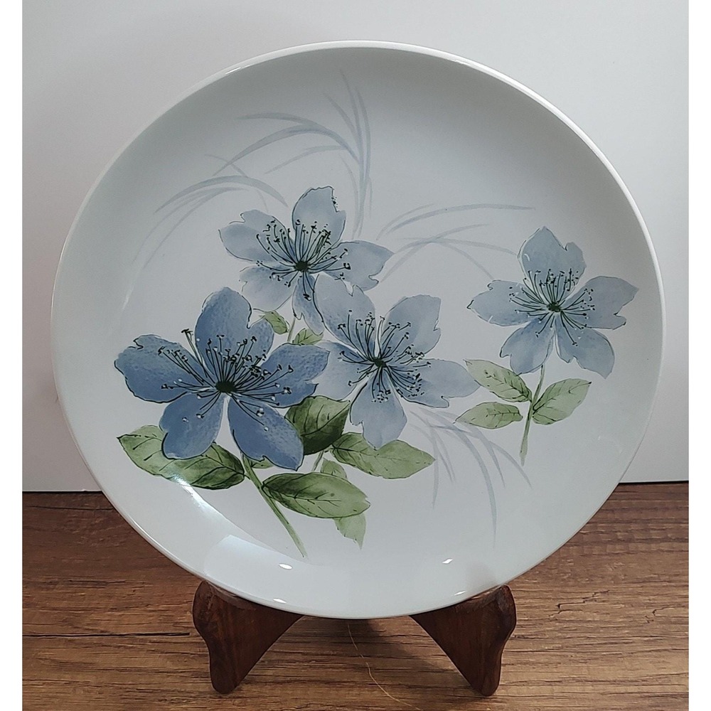 Crown Lynn New Zealand Sapphire Pottery  Dinner Plate 9.75" Blue Floral Cream